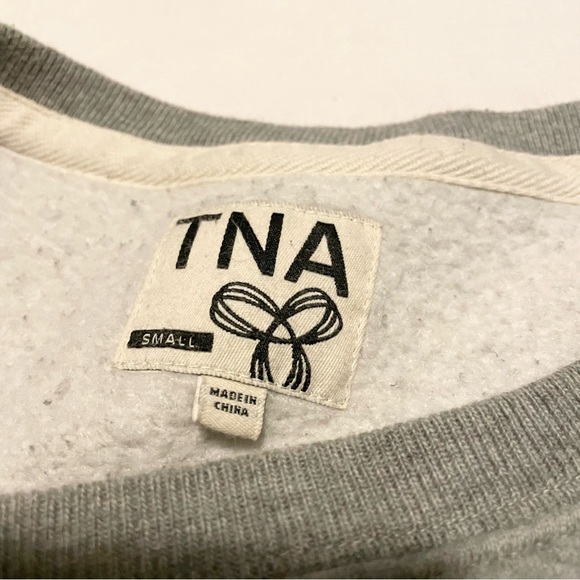 Aritzia TNA Sweatshirt Size Small Grey Long Sleeve Sweater - Picture 3 of 16